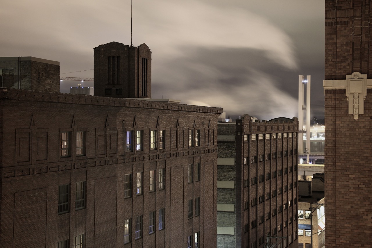 I took a break from designing new t-shirts tonight to go out and catch a glimpse of the first real cold night of the season.