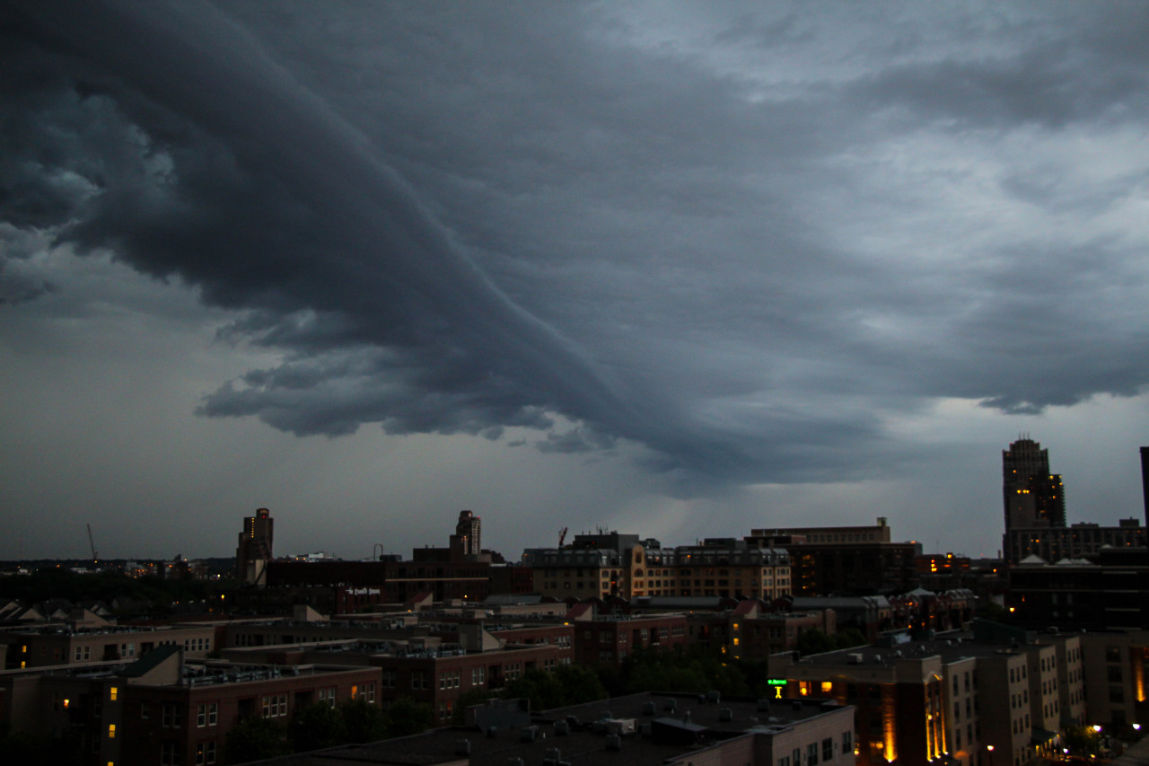 Storm front #2 pushing through Minneapolis #mnwx
