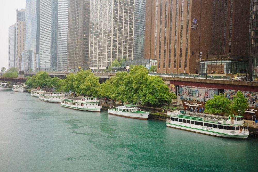 Chicago boat tours in the rain