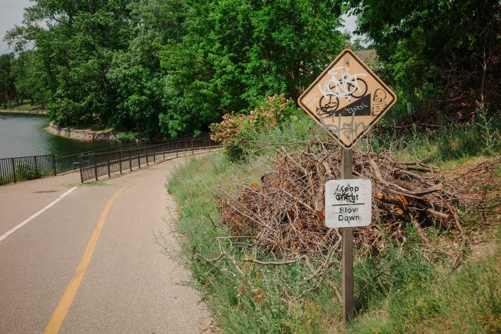 Bike path to Lake of the Isles - Minneapolis