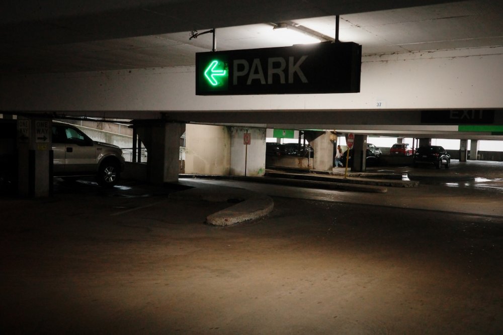<-- Park - Downtown Minneapolis