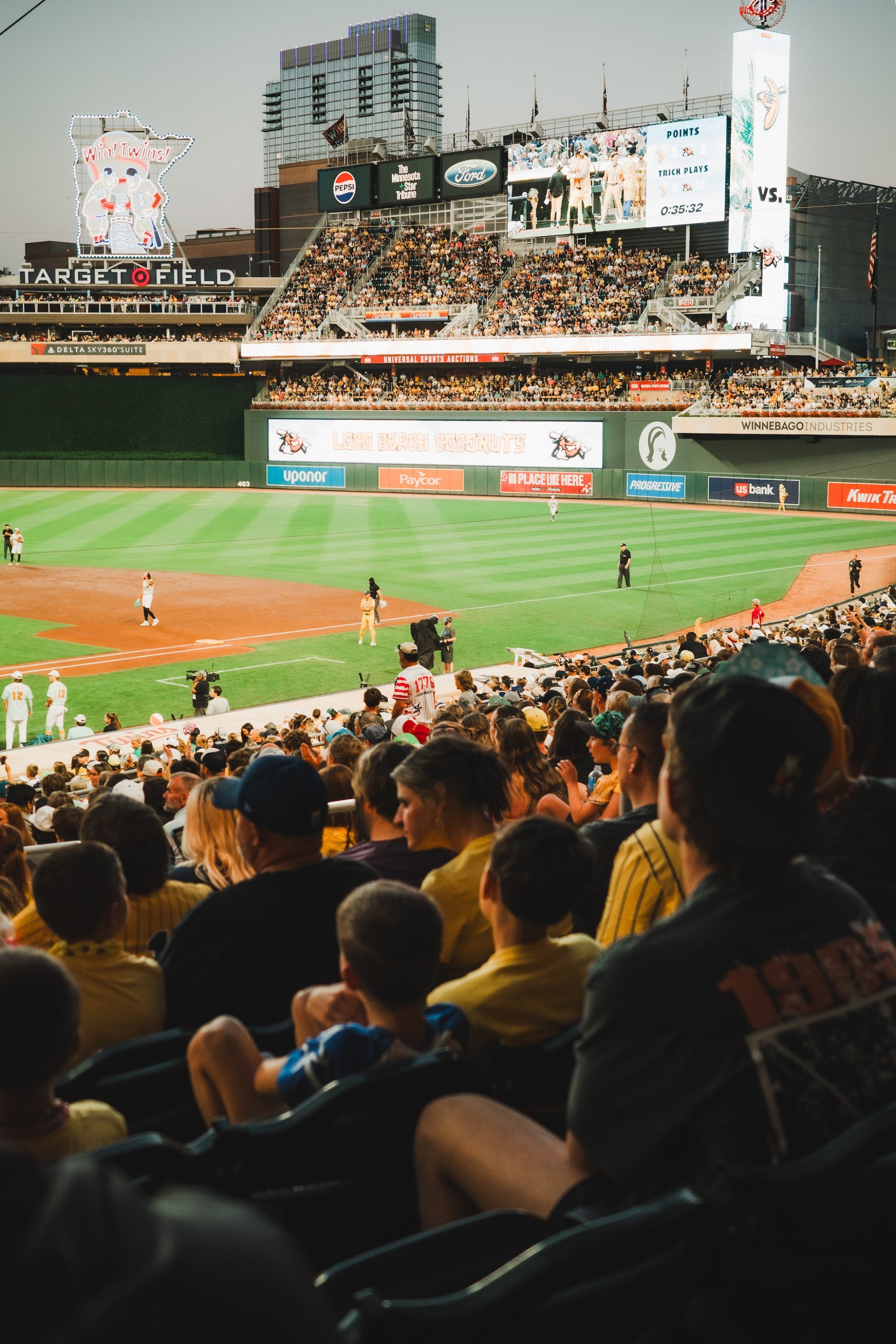 Banana Ball - Target Field - Minneapolis - Minnesota